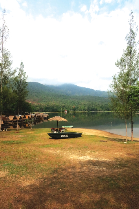 Bootcamp in Thailand, Huay Tung Tao lake, Thailand