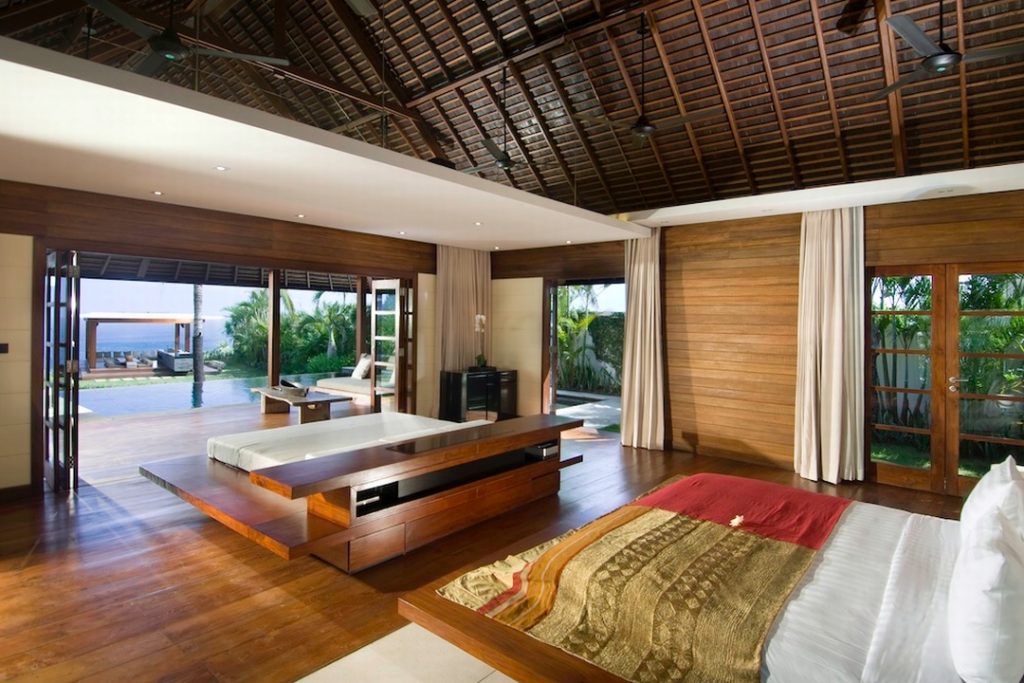 How to book a villa in Bali or Phuket, guide to choosing the easy way to book a villa in Bali or Phuket, villa, luxury property, bali, phuket, sri lanka, reservations, how to book a villa, elite havens