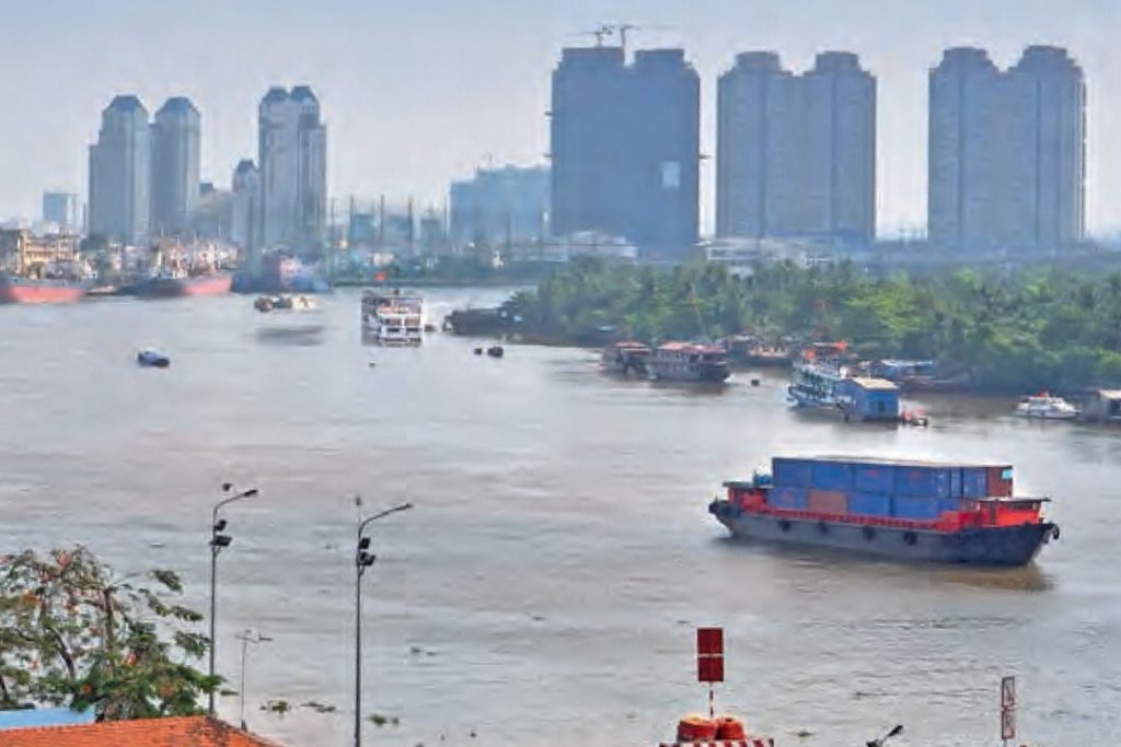 travel to Hanoi, travel to Ho Chi Minh City, two great cities to visit in Vietnam