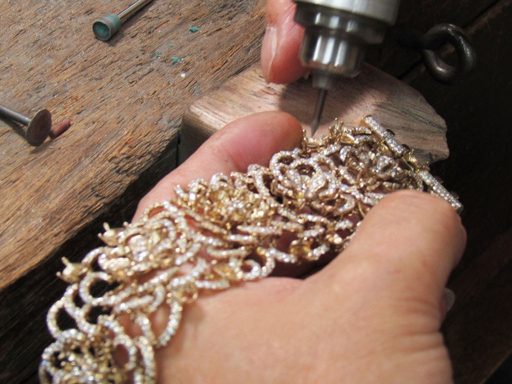 Hand-crafted in the workshop at Bee's Diamonds, Unit 1502, 15th Floor, The Centre, 99 Queen’s Road Central, Hong Kong