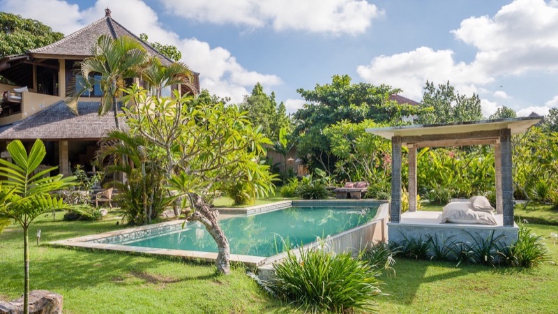 Canggu Bali: The gorgeous Bunga Desa Estate