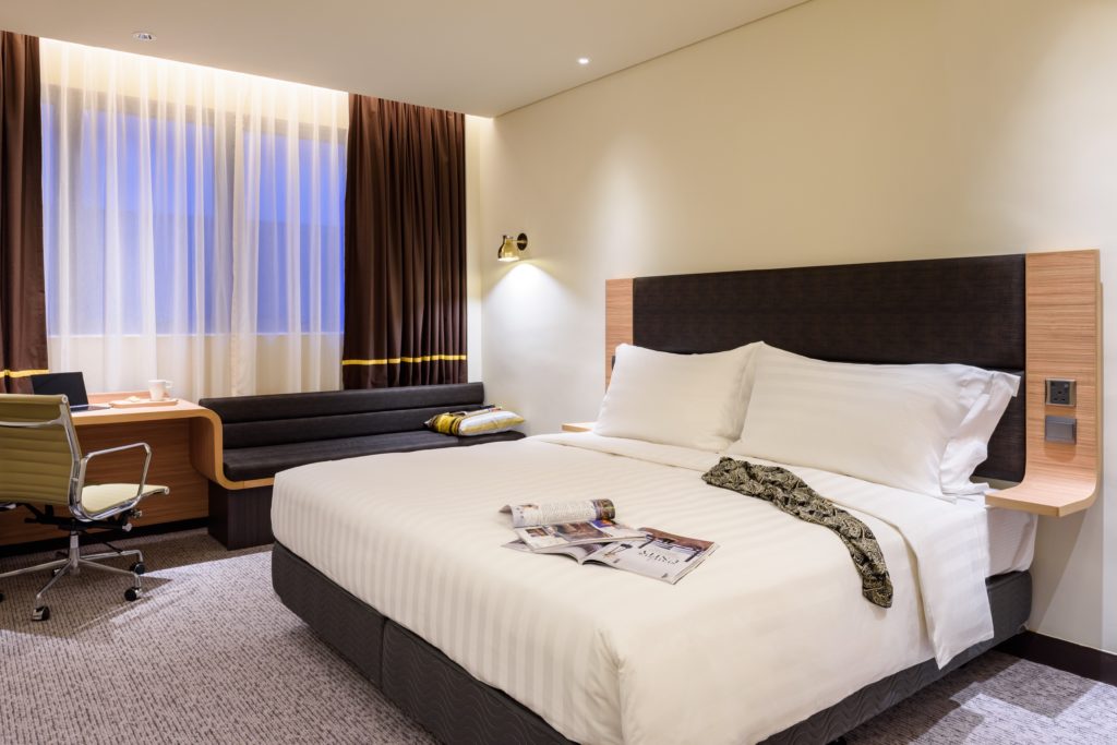 Kowloon Bay: A Cosy Room at the Camlux Hotel