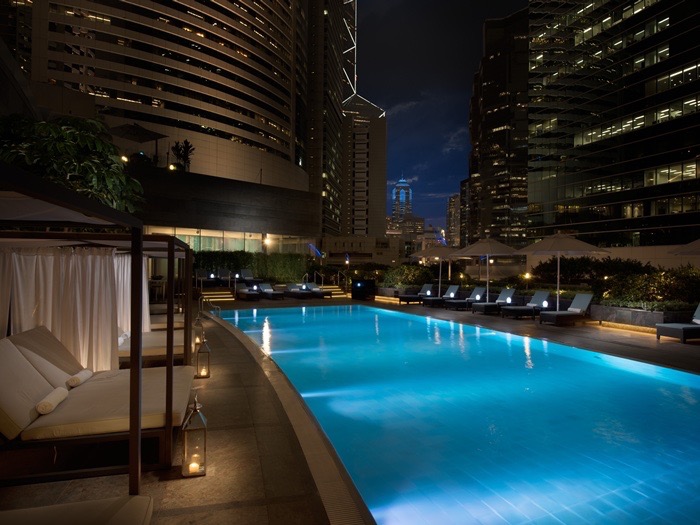 Hotel pools: The Conrad's gorgeous outdoor pool