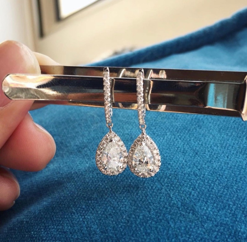 These elegant earrings are timeless pieces