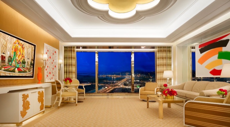 hotels in Macau: An expansive Parlour Suite