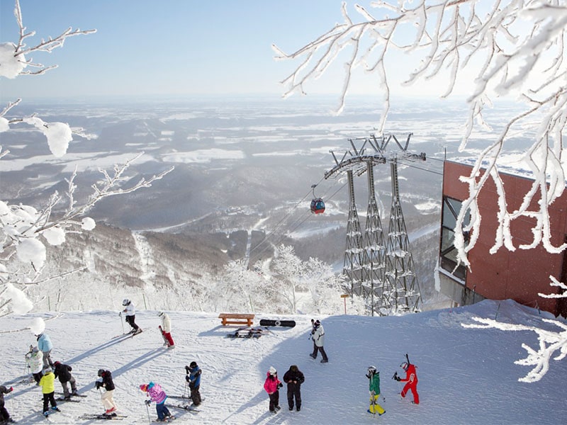 Japan Jebsen Travel ski lift