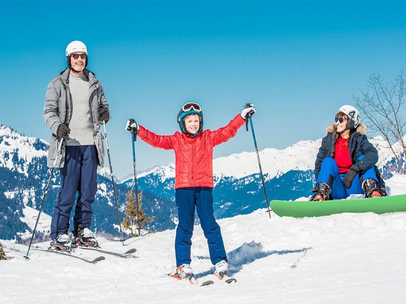 Japan Jebsen Travel skiing with kids