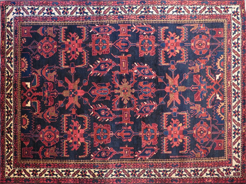 Carpet buyers -red pattern rug