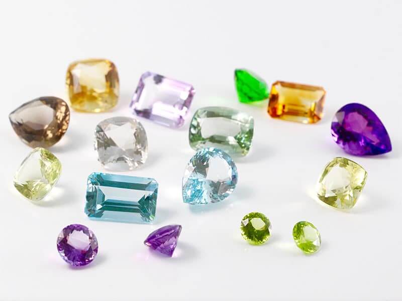 Gemstones - Finnly's Fine Jewellery, luxury sustainable jewellery brand in Hong Kong
