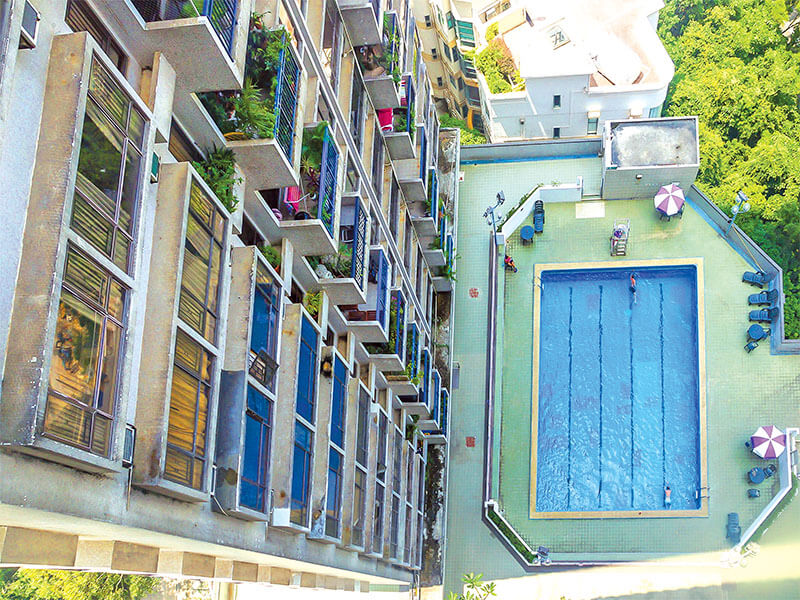 Pok Fu Lam apartment pool