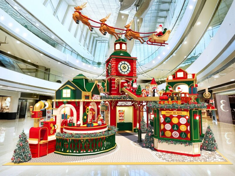 Santa’s Magic Toy Factory at ifc mall