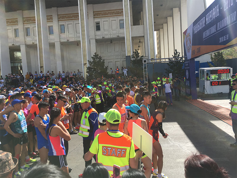 Mongolia run marathon