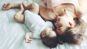 Image of mum and baby for article on postnatal depression