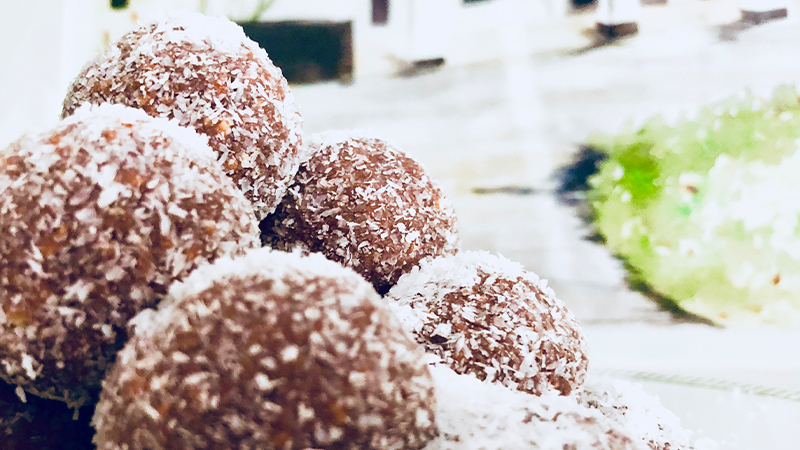 Coconut chocolate balls – recipe