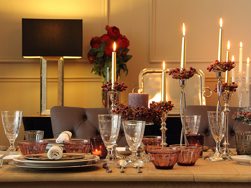 Festive décor - Christmas table setting by Indigo Living