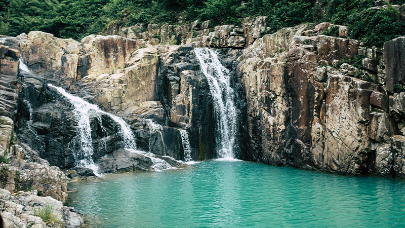 Outdoor activities - waterfalls in Hong Kong
