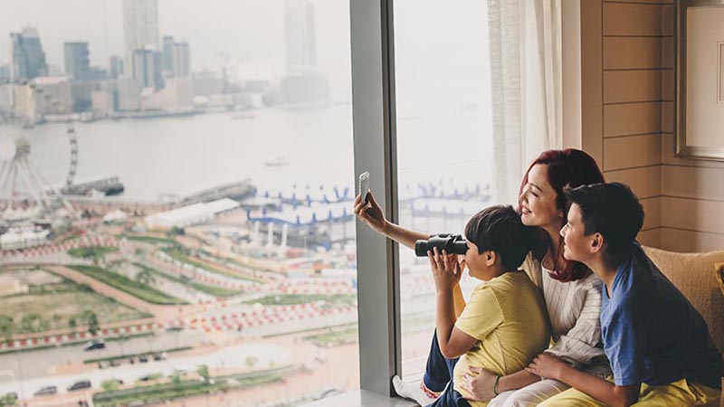 Gift ideas for mums for Mother's Day - staycation at Mandarin Oriental Hong Kong