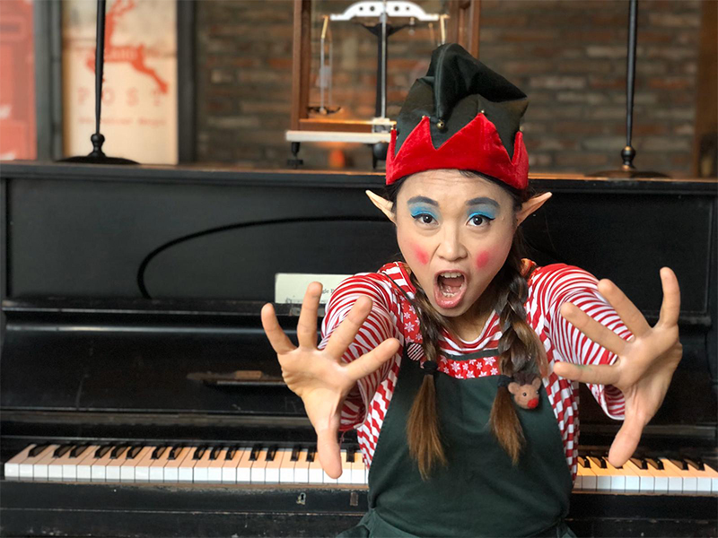 Themed parties, Glitter and Gore Elf