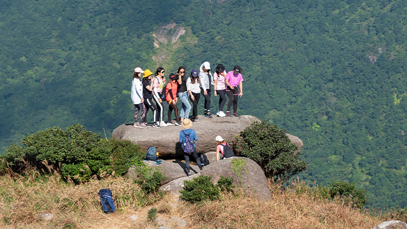 things for teens to do in hong kong - hiking