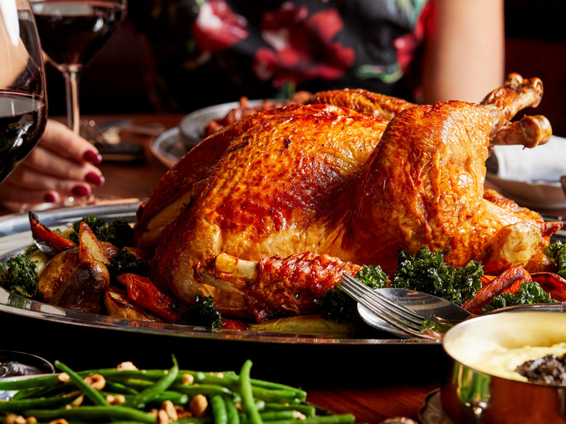 HENRY Thanksgiving dinner - roasted turkey