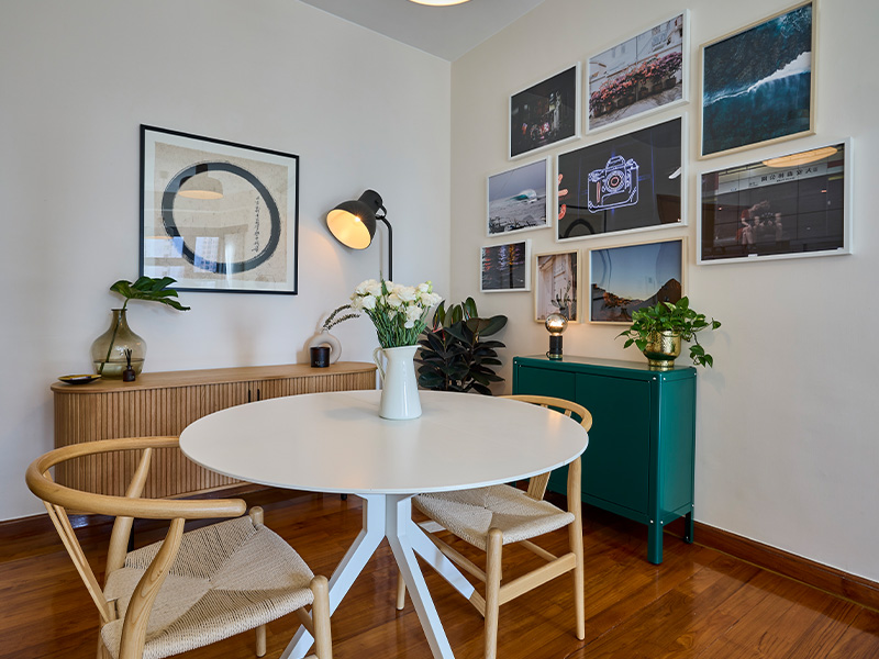 Apartment in mid levels Hong Kong - dining room