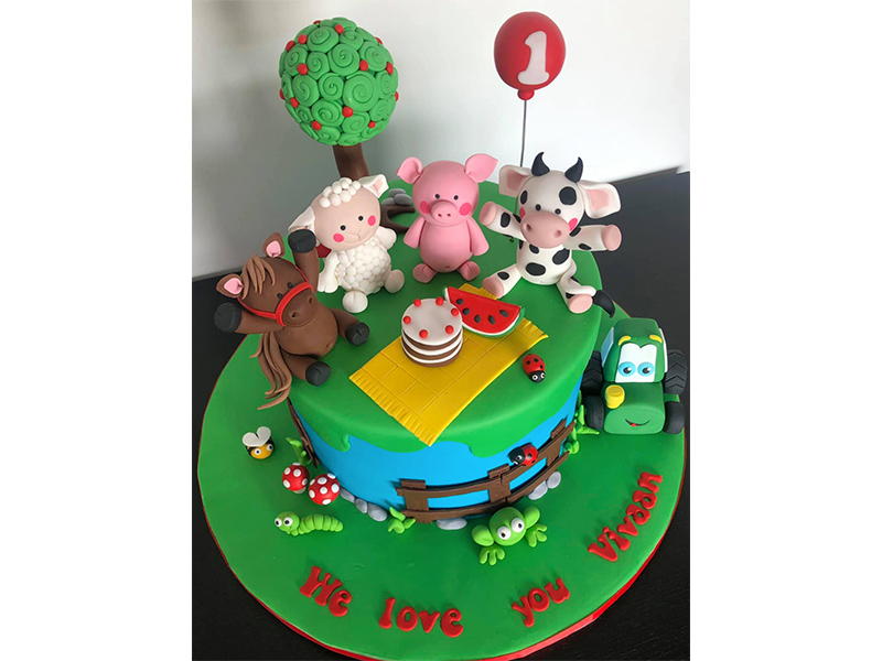 Birthday cake by Japneet Chahal