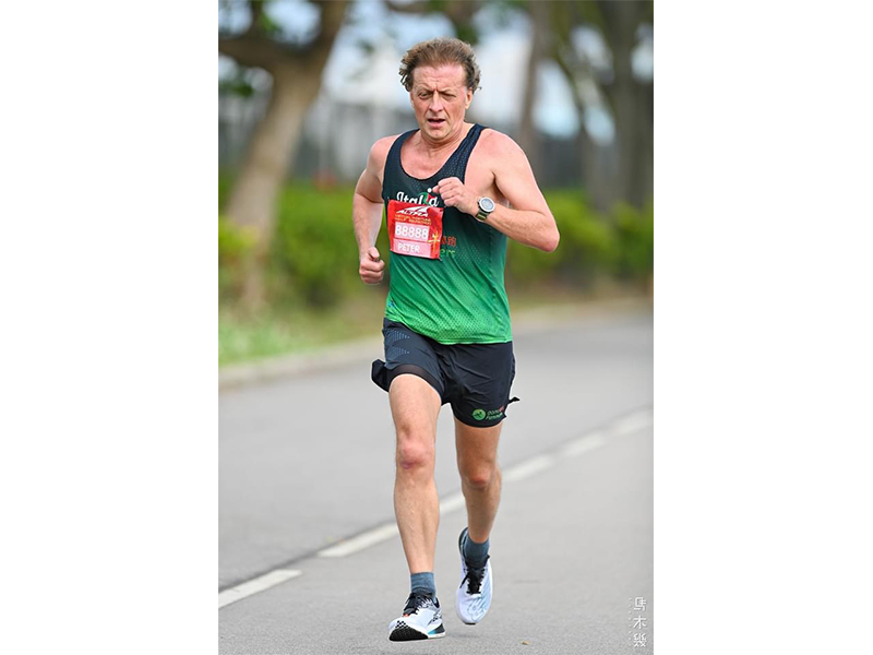 Peter Hopper running in Hong Kong, member of The Gone Runners Club, sports clubs HK