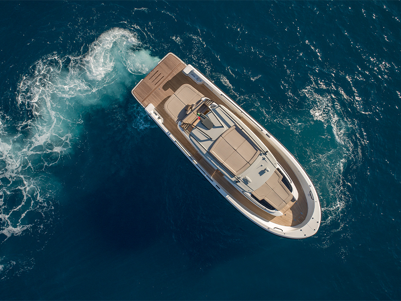 buy a boat in HK- Simpson Marine yachts - Bluegame BG42
