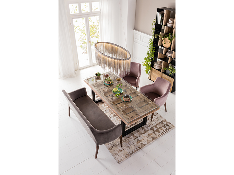 Dining tables and chairs - Kalif eight-seater dining table in carved solid wood, Tequila Kola