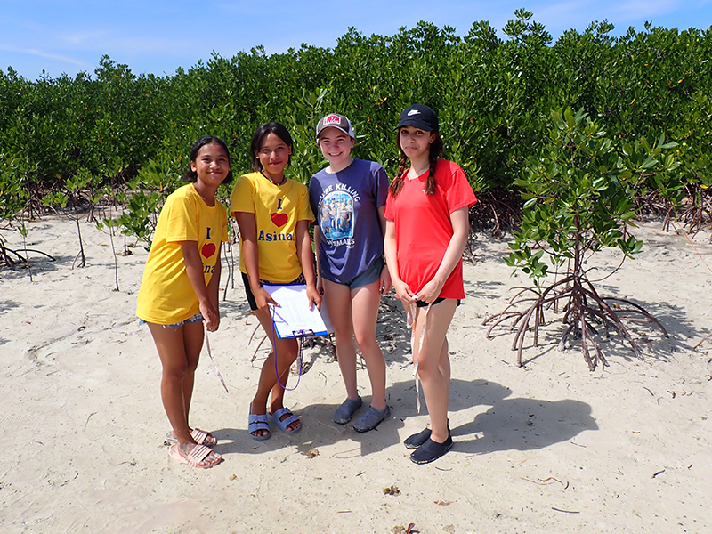 teens - holiday camp - marine exploration and snorkelling in Cebu